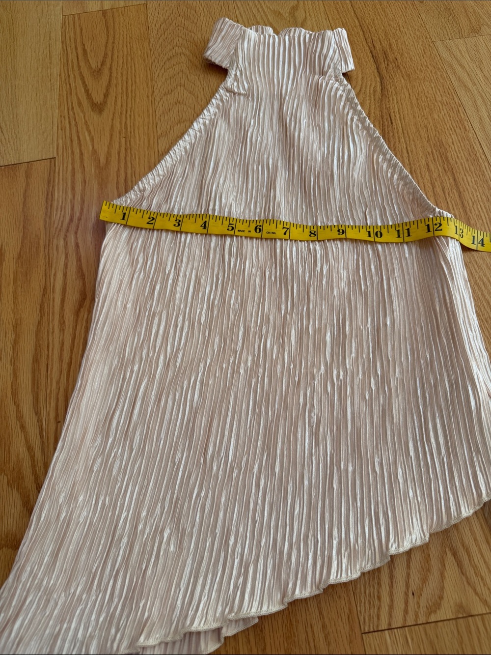 New! Commense small champagne crinkle halter top and wide leg pants set. - Picture 9 of 12
